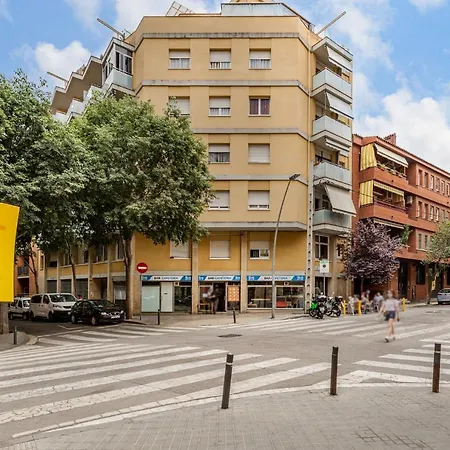 Simply Stunning - Hidden Gem, Heart Of Poble Sec Apartment